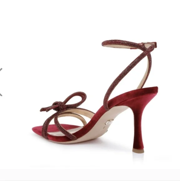 NIB Badgley Mischka Effie Heeled Sandals In Ruby Red